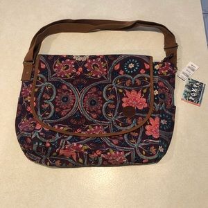 ROXY bag. Multicolor canvas fabric with fabric strap.Adjustable strap